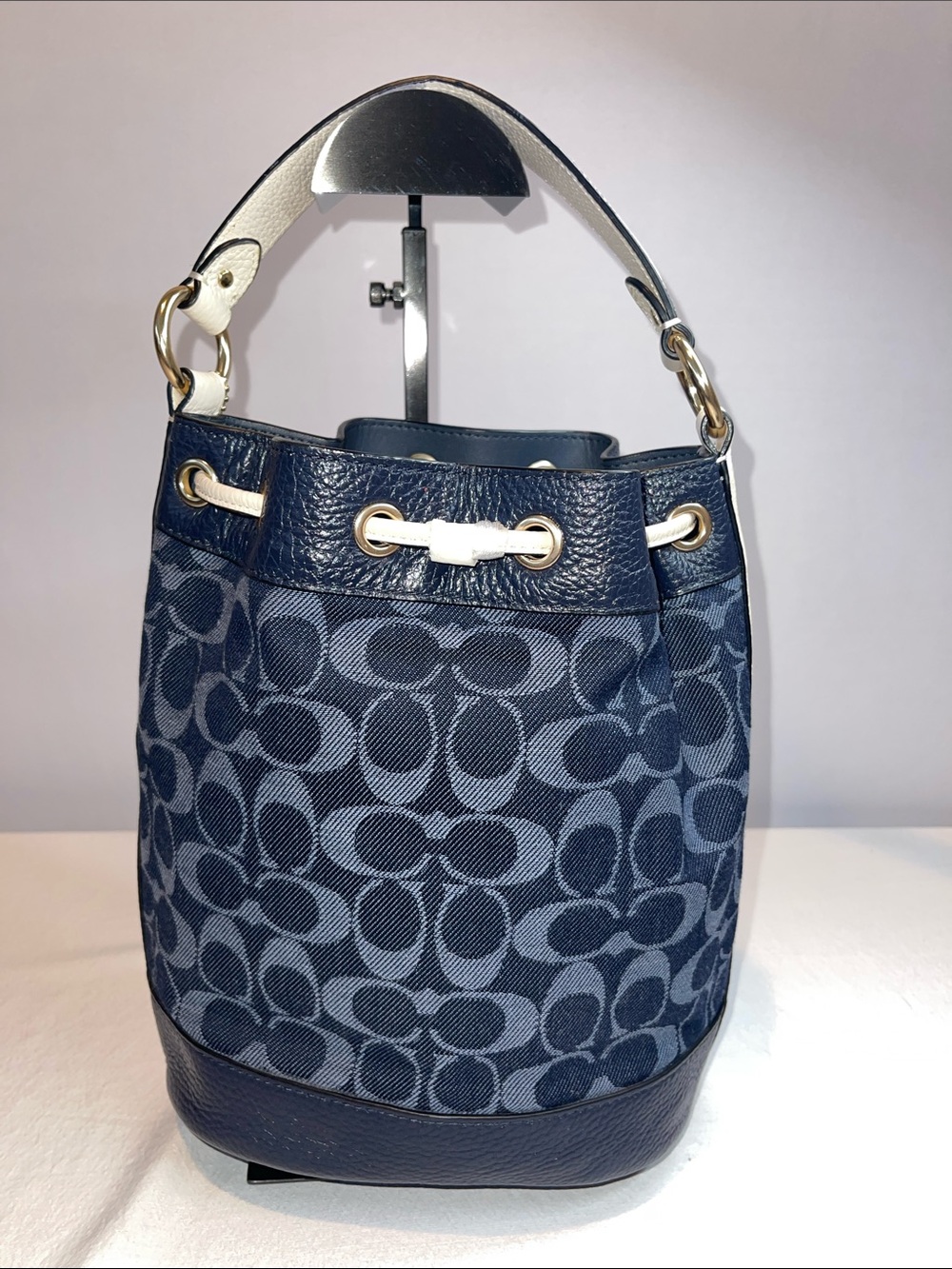 Coach D2132-C4104 Signature Jacquard Mini Bucket Bag Navy Blue & Chalk Leather - Picture 4 of 9